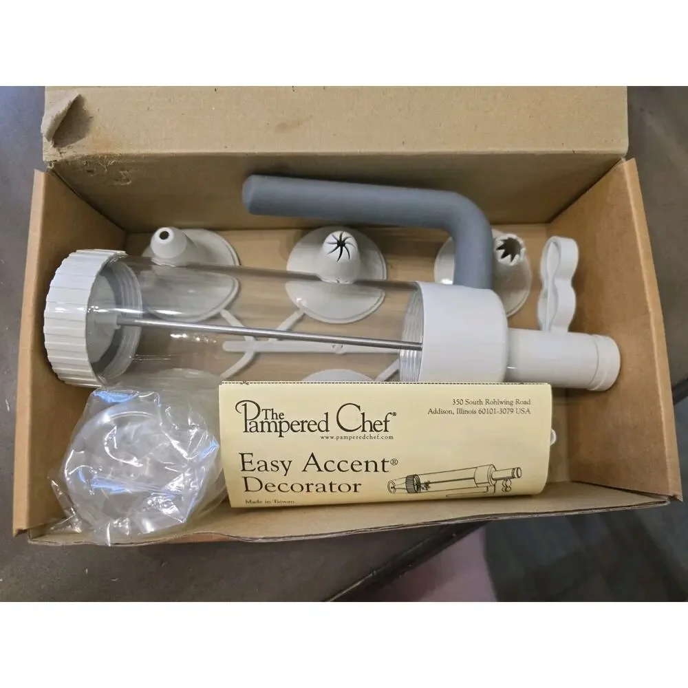 Open Box Pampered Chef Easy Accent Decorator 1778 Complete